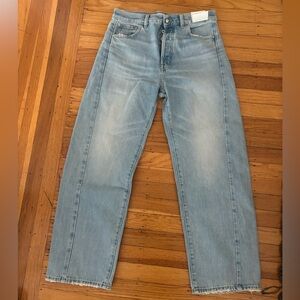 Madewell Woman’s Barrel Jeans